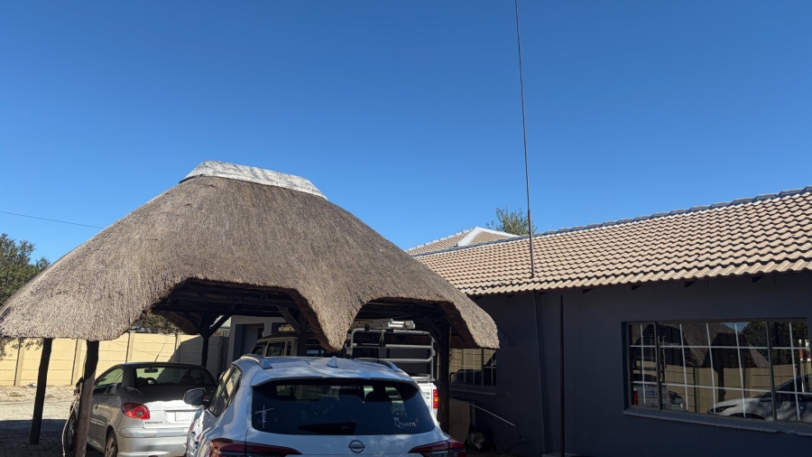 3 Bedroom Property for Sale in La Hoff North West